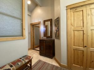 Entry1