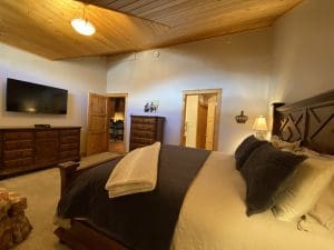MasterBed2